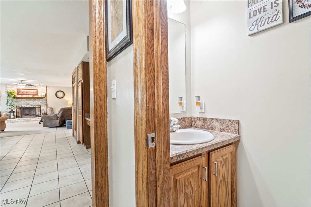 Poland, Ohio 44514, United States, 4 Bedrooms Bedrooms, ,3 BathroomsBathrooms,Residential,Pending,155765