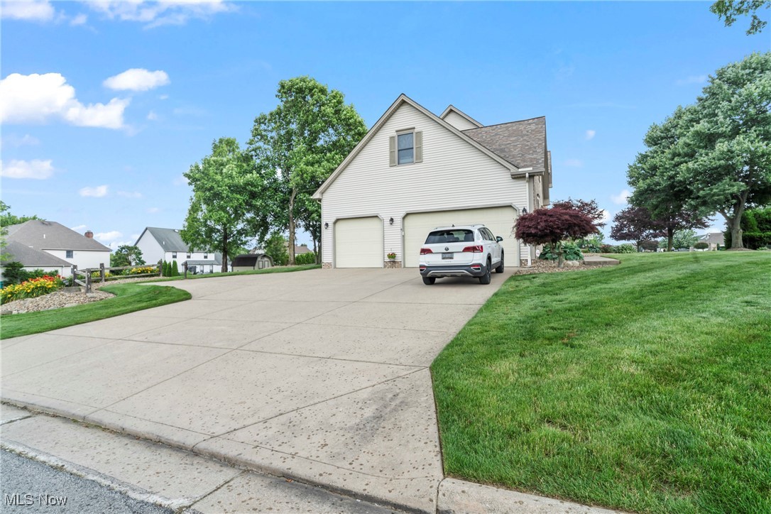 Poland, Ohio 44514, United States, 4 Bedrooms Bedrooms, ,3 BathroomsBathrooms,Residential,Pending,155765