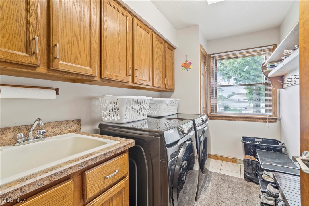 Poland, Ohio 44514, United States, 4 Bedrooms Bedrooms, ,3 BathroomsBathrooms,Residential,Pending,155765