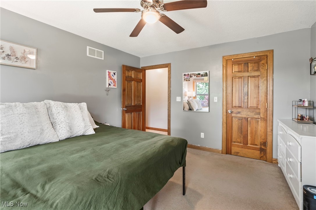 Poland, Ohio 44514, United States, 4 Bedrooms Bedrooms, ,3 BathroomsBathrooms,Residential,Pending,155765