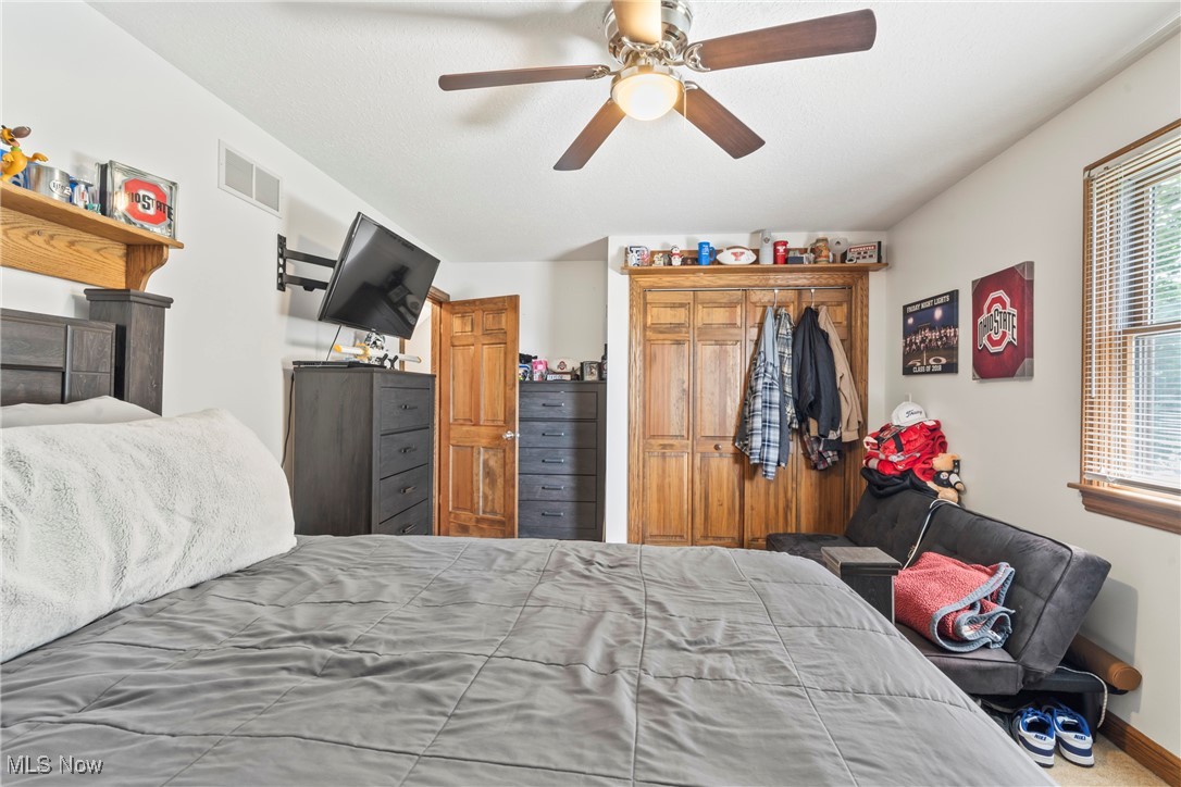 Poland, Ohio 44514, United States, 4 Bedrooms Bedrooms, ,3 BathroomsBathrooms,Residential,Pending,155765