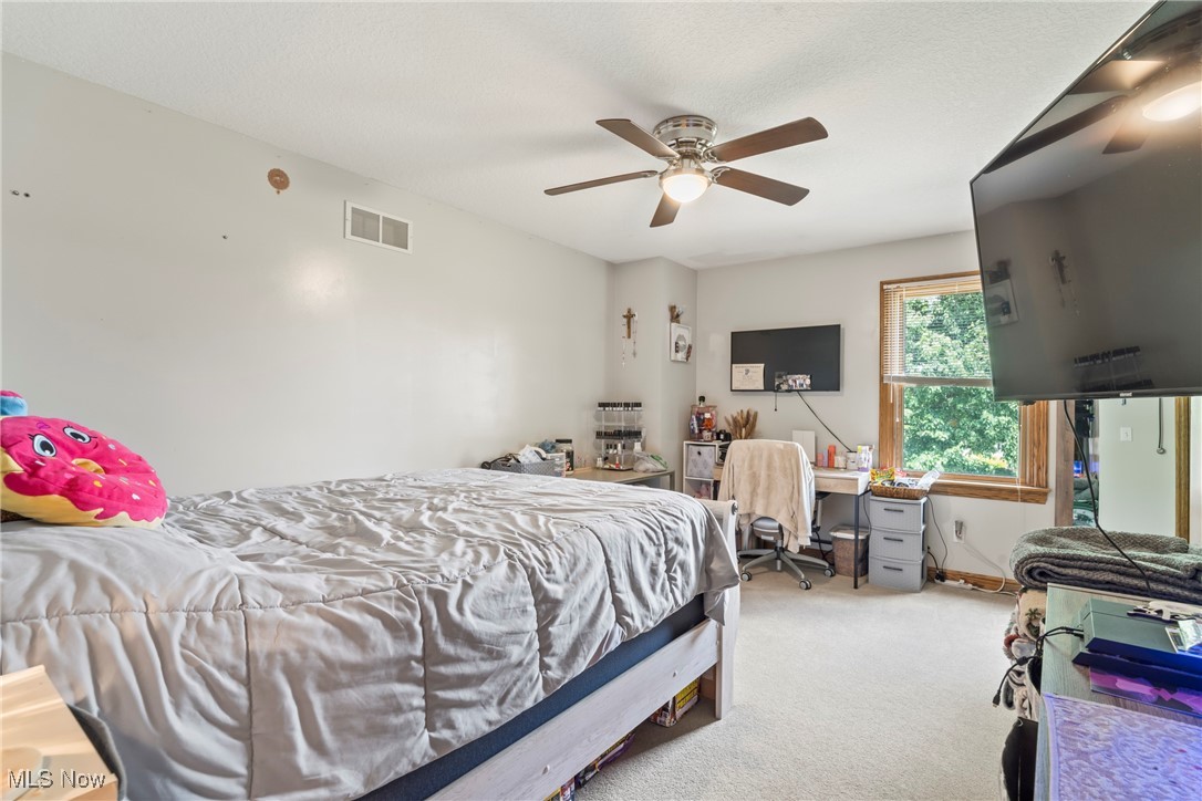 Poland, Ohio 44514, United States, 4 Bedrooms Bedrooms, ,3 BathroomsBathrooms,Residential,Pending,155765