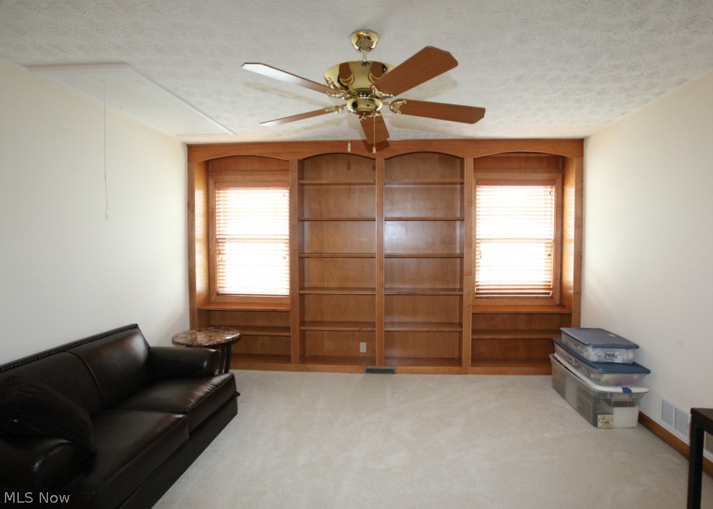 Lismore Court/Waterford Xing S - Residential