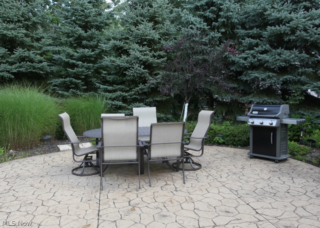 Lismore Court/Waterford Xing S - Residential