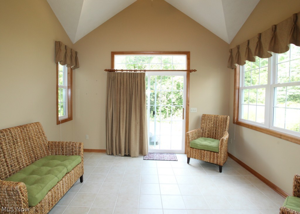 Lismore Court/Waterford Xing S - Residential