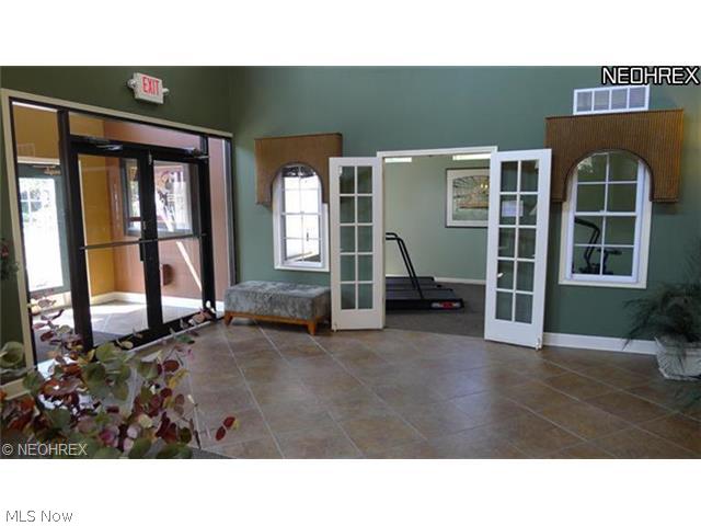 Foxhollow@woodhawk - Residential Lease