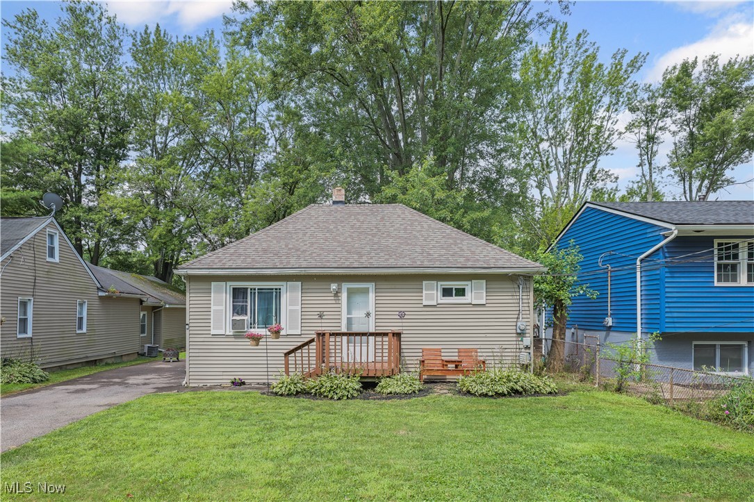 Charming 2-Bedroom Ranch in the Heart of North Ridgeville!
Welcome to this beautifully maintained 2-bedroom, 1-bath ranch nestled in a quiet, friendly neighborhood in desirable North Ridgeville. Perfect for first-time buyers, downsizers, or anyone looking for easy one-floor living, this home offers comfort, convenience, and charm at an affordable price.
Step inside to find a bright, open living area with with lots of natural light. The kitchen features ample cabinet space, includes appliances, and has room for casual dining. Both bedrooms are generously sized..
Outside, enjoy a spacious backyard—ideal for summer BBQs, gardening, or relaxing evenings.
Conveniently located just minutes from schools, parks, shopping, and highway access, this ranch-style gem won’t last long. Schedule your showing today and discover the perfect blend of comfort and convenience