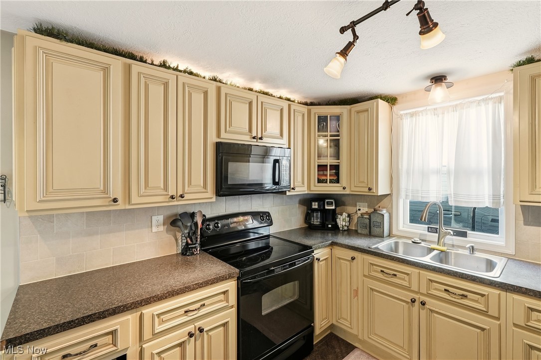 Heslop Morning View - Residential