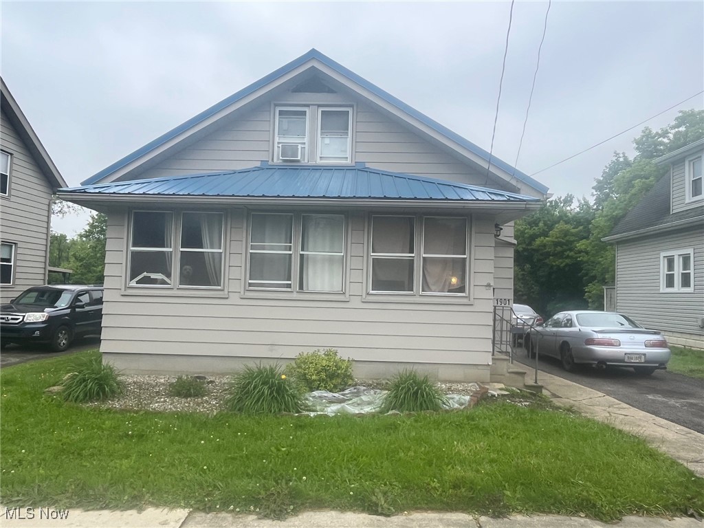 1901 Salt Springs Road, Youngstown, Ohio image 1