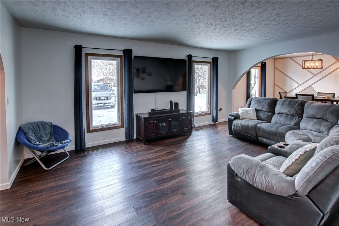 Eagle Oaks - Residential