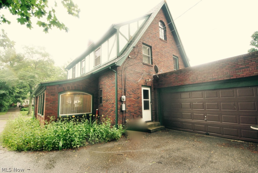 Sunset View - Residential Lease