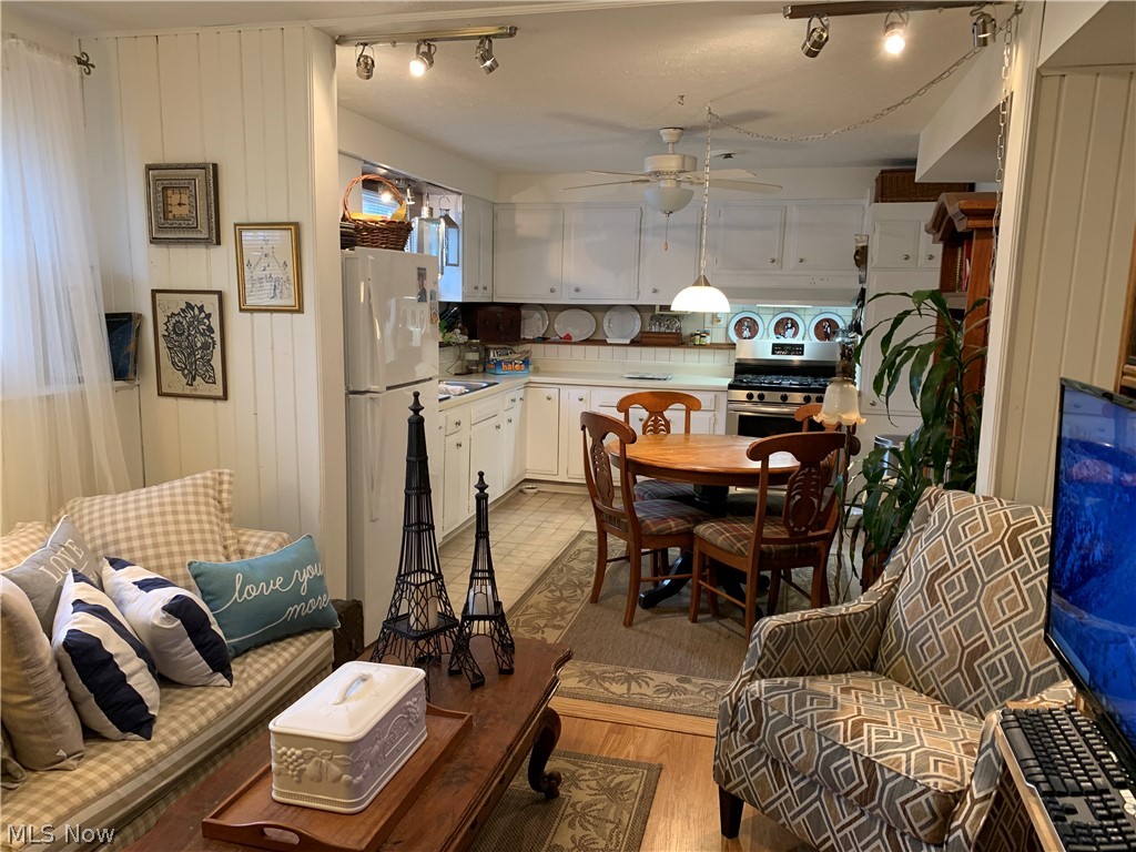 Imperial Meadows Sub - Residential