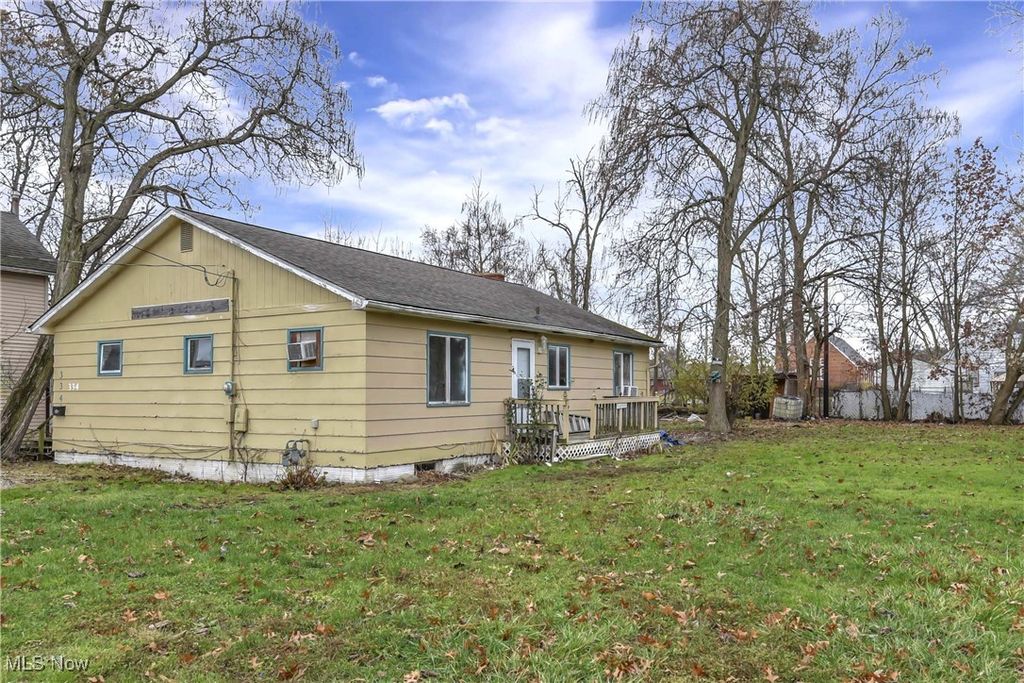 Photo of 334 16th Street, Elyria, OH 44035 (MLS # 5174652)