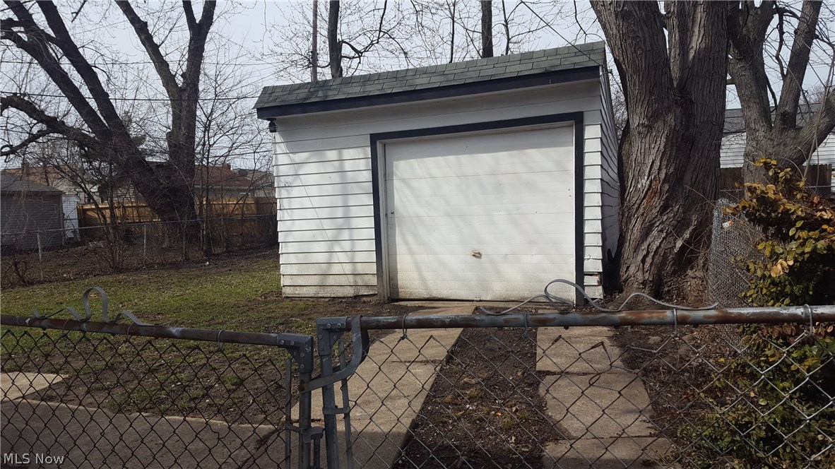 S H Kleinman Realty Cos Glenm - Residential Lease