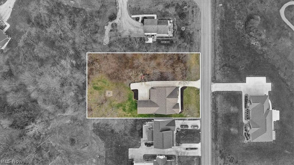 Photo of 789 Country Club Drive, Howard, OH 43028 (MLS # 5195674)