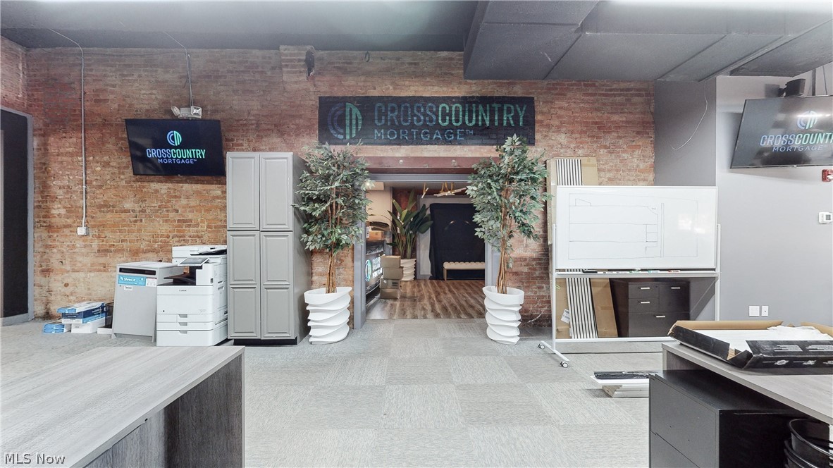 Cleveland, Ohio 44115, United States, ,Residential,Pending,59613