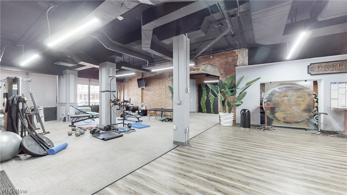 Cleveland, Ohio 44115, United States, ,Residential,Pending,59613