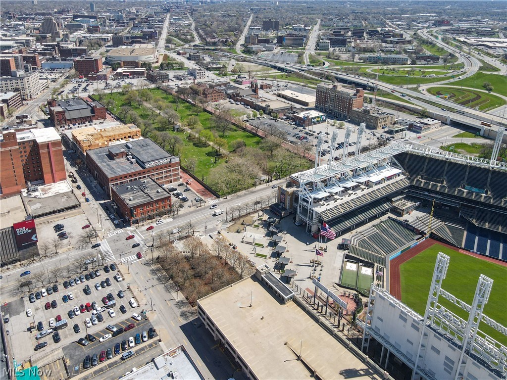 Cleveland, Ohio 44115, United States, ,Residential,Pending,59613