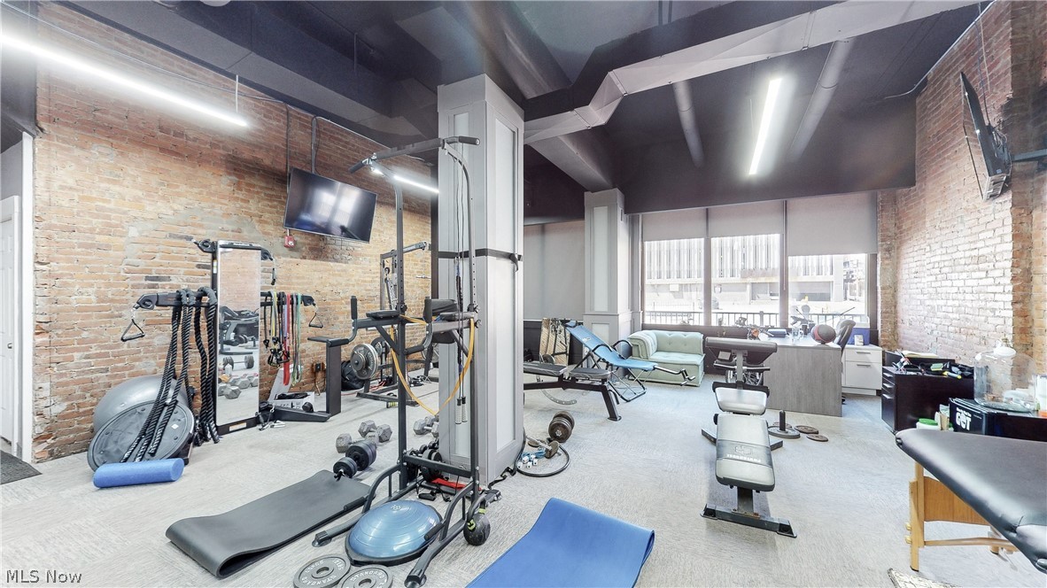 Cleveland, Ohio 44115, United States, ,Residential,Pending,59613