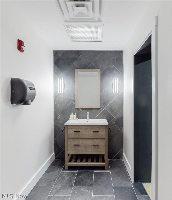 Cleveland, Ohio 44115, United States, ,Residential,Pending,59613