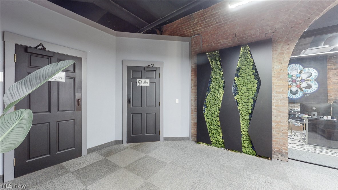 Cleveland, Ohio 44115, United States, ,Residential,Pending,59613