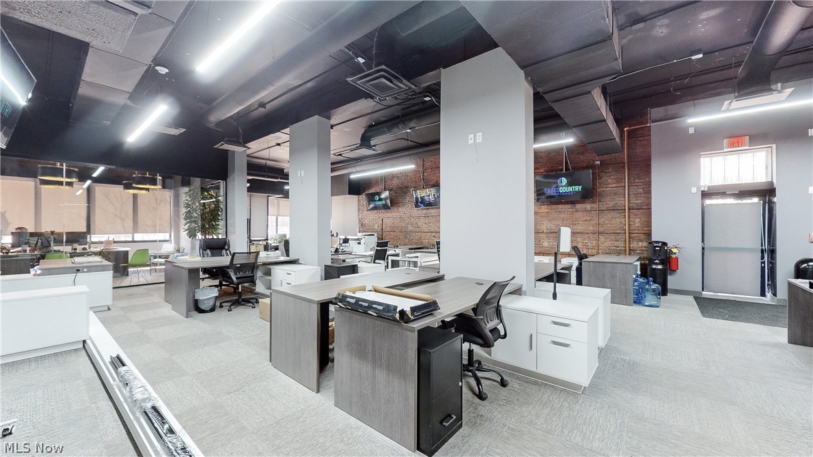 Cleveland, Ohio 44115, United States, ,Residential,Pending,59613