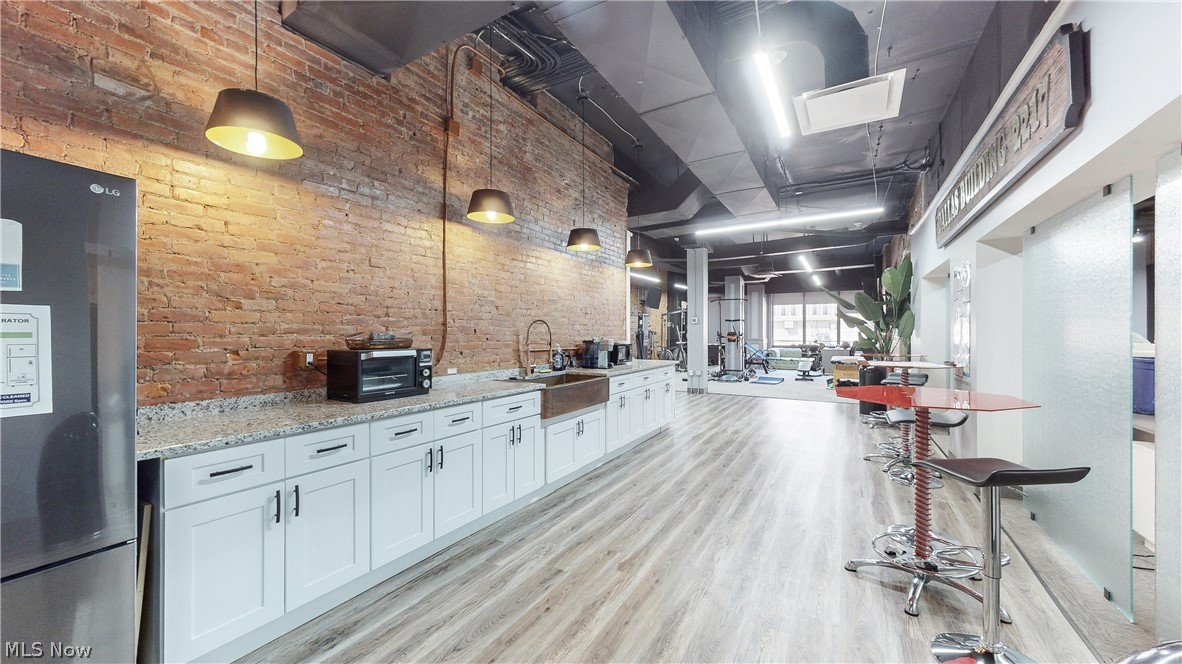 Cleveland, Ohio 44115, United States, ,Residential,Pending,59613