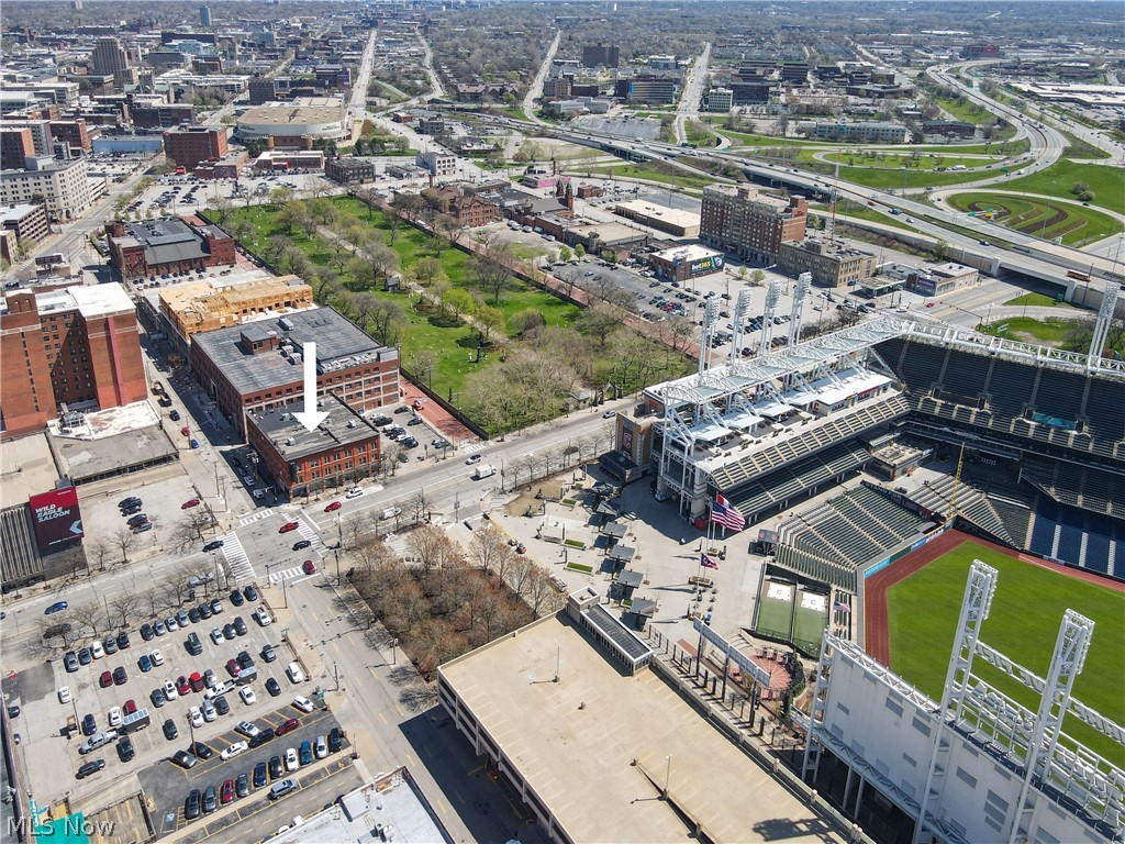 Cleveland, Ohio 44115, United States, ,Residential,Pending,59613