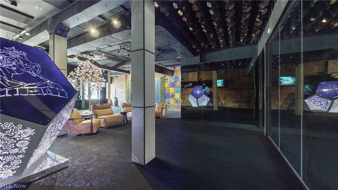 Cleveland, Ohio 44115, United States, ,Residential,Pending,59613