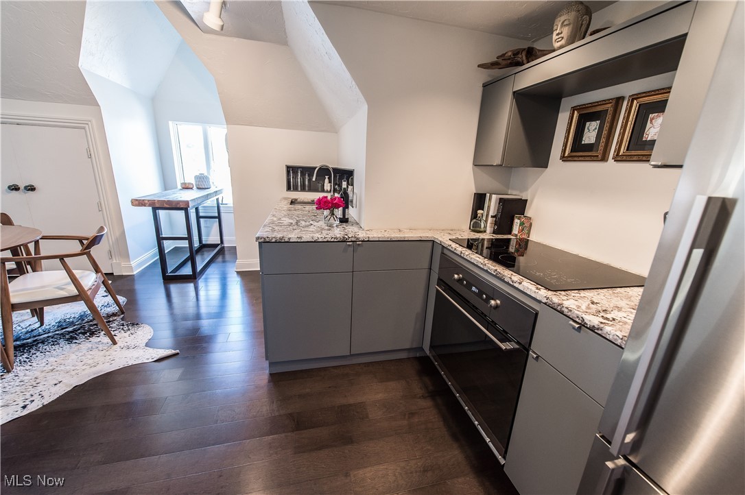 Cashelmara Condo - Residential