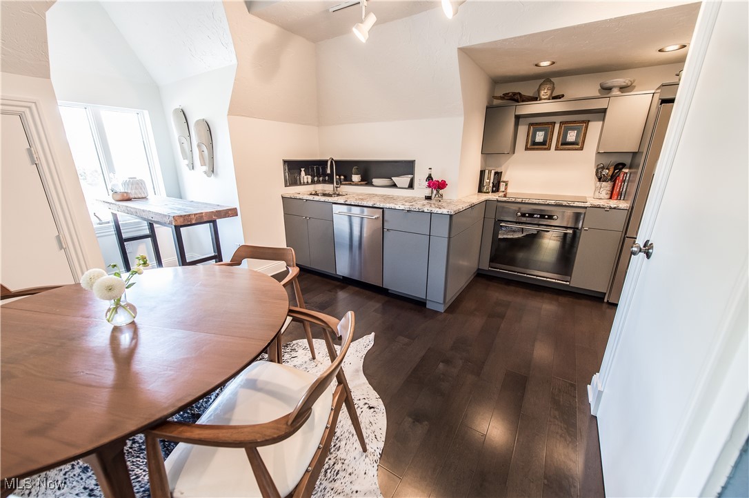 Cashelmara Condo - Residential