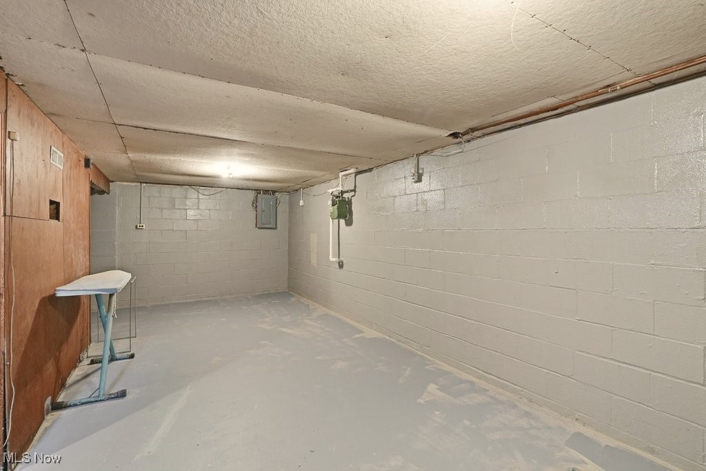 Corner Allotment/Warners - Residential