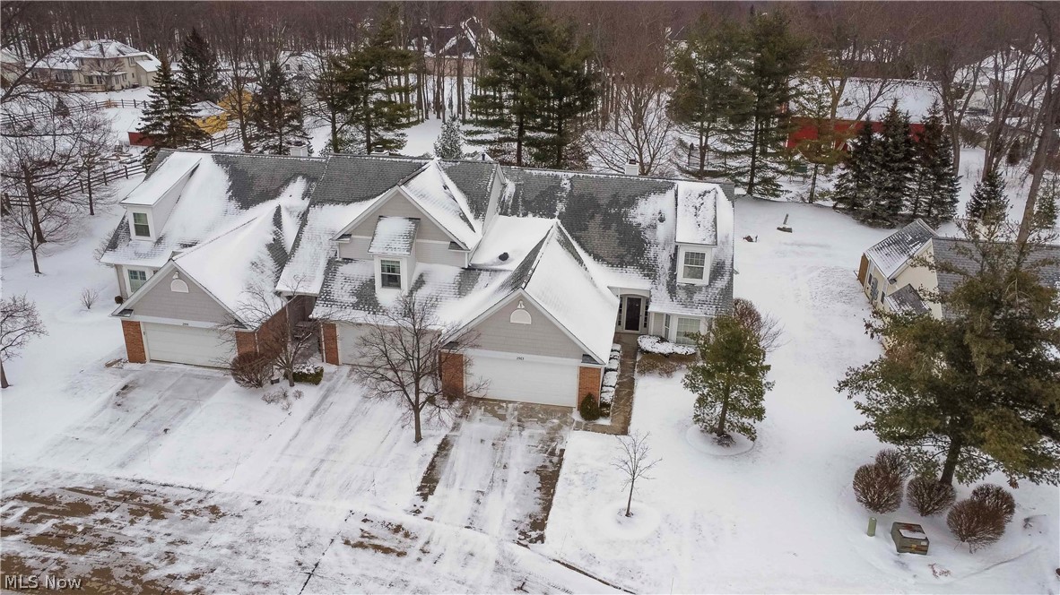 Vintage Glen Condo - Residential