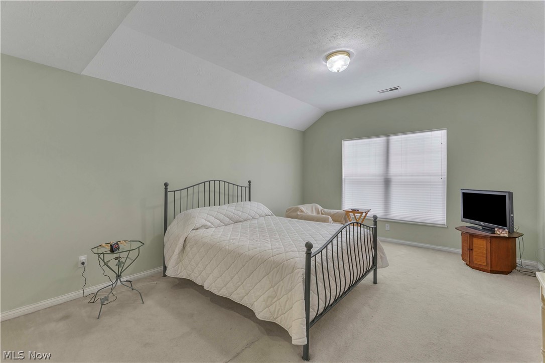 Vintage Glen Condo - Residential