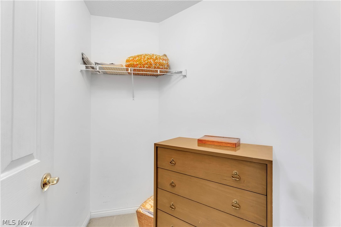 Vintage Glen Condo - Residential