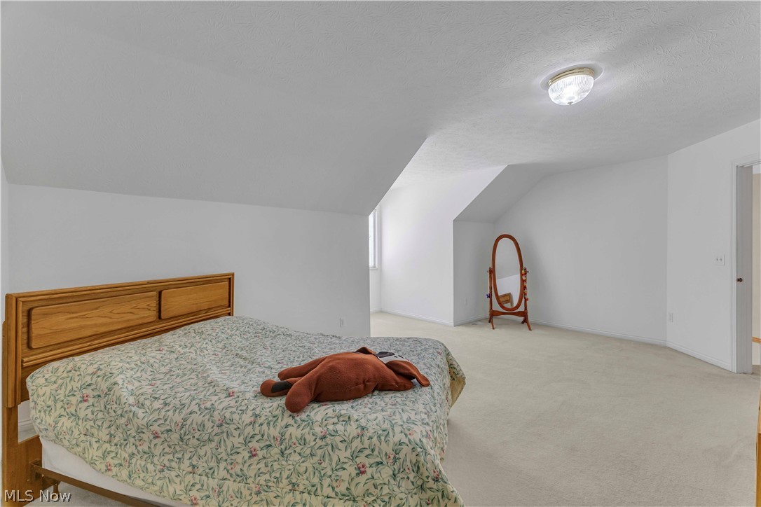 Vintage Glen Condo - Residential