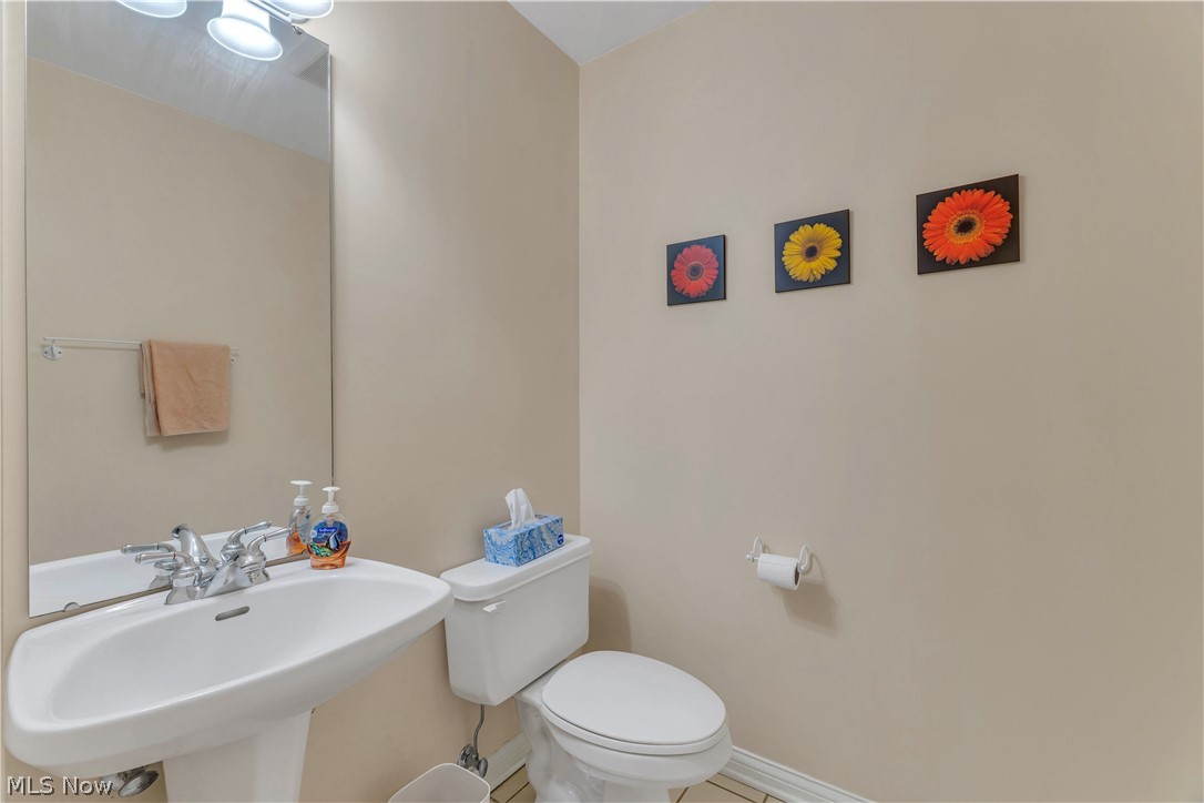 Vintage Glen Condo - Residential