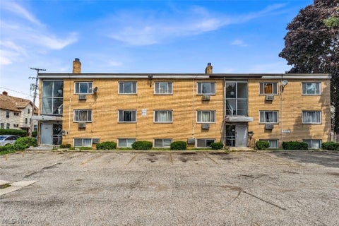 Apartment For Rent - 1415 Wyandotte Avenue #306<br/> Cuyahoga County, Lakewood, OH 44107