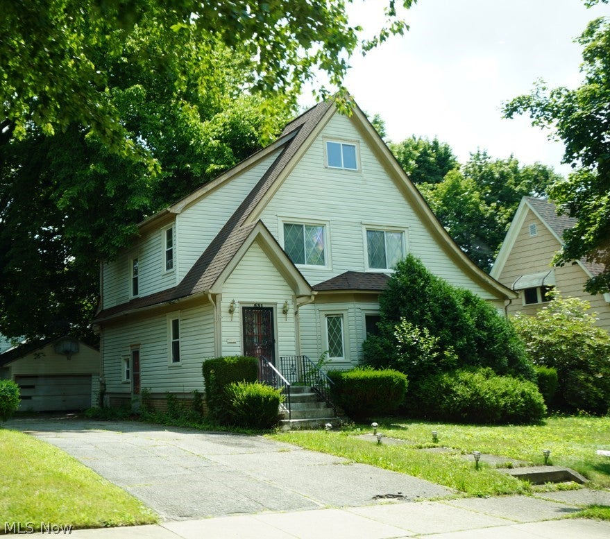 531 Sunset View Drive