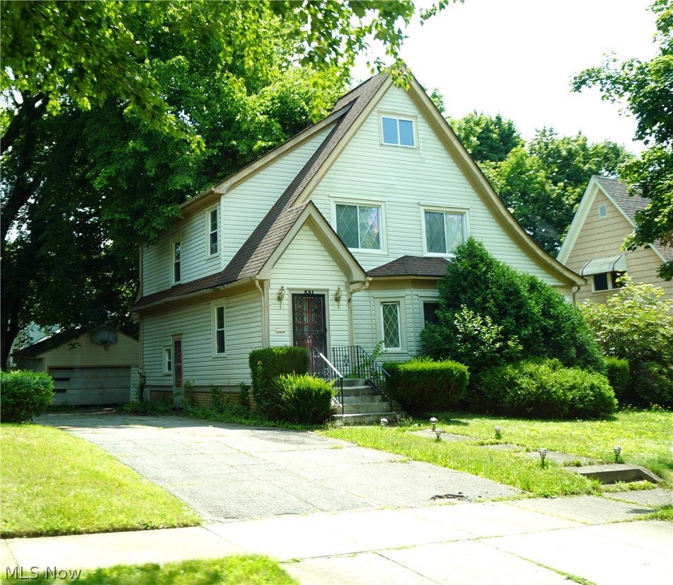 531 Sunset View Drive