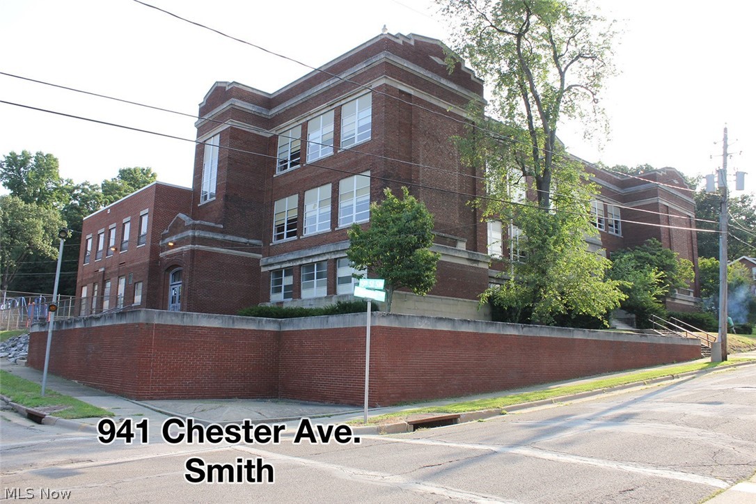 10 Akron City School Properties - 8 School/Office Buildings & 2 Vacant Land Properties - Akron City – Summit Co. - Properties sell from 1 location: AKRON SCHOOL BOARD BUILDING - 10 N. MAIN ST., AKRON, OH 44308 On WEDNESDAY – AUGUST 21, 2019 – 5:30 PM.
Building 4 SMITH – 941 CHESTER AVE., AKRON: Tax ID #6708923. Zoned U1 – Single Family. Approx. 29,800 SF building built in 1918. 3-story building, former Smith Elementary School. 2 boiler heating system. Fenced playground area and parking. Approx. 1 acre. NOTE: All school buildings are in need of major repairs and updates. Buildings #1, #3, #4, & #6 are open from 9:00-11:00 AM and buildings #7, #8, #9, & #10 are open from 12:00-2:00 PM auction day. Schools will be sold bidder’s choice. TERMS ON REAL ESTATE: 20% down auction day, balance due at closing. A 10% buyer’s premium will be added to the highest bid to establish the purchase price, which goes to the seller. Any desired inspections must be made prior to bidding. All information con