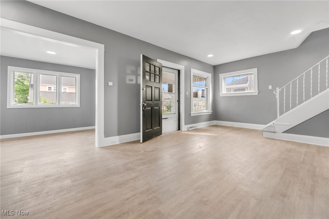 Cleveland Heights, Ohio 44112, United States, 4 Bedrooms Bedrooms, ,1 BathroomBathrooms,Residential,Active,150822