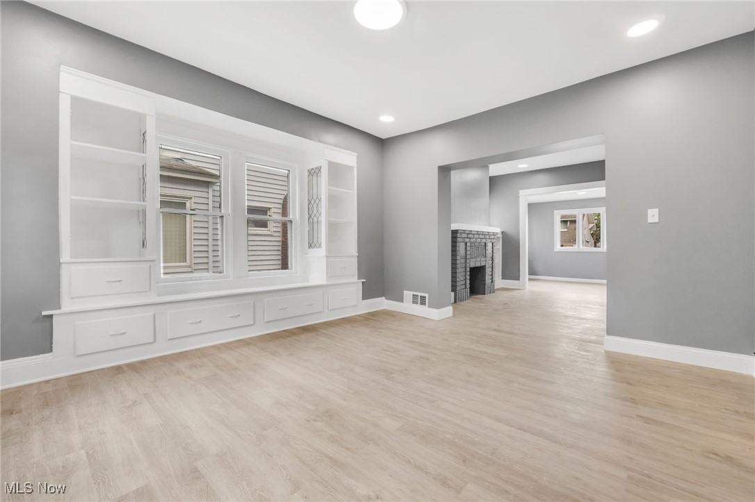 Cleveland Heights, Ohio 44112, United States, 4 Bedrooms Bedrooms, ,1 BathroomBathrooms,Residential,Active,150822