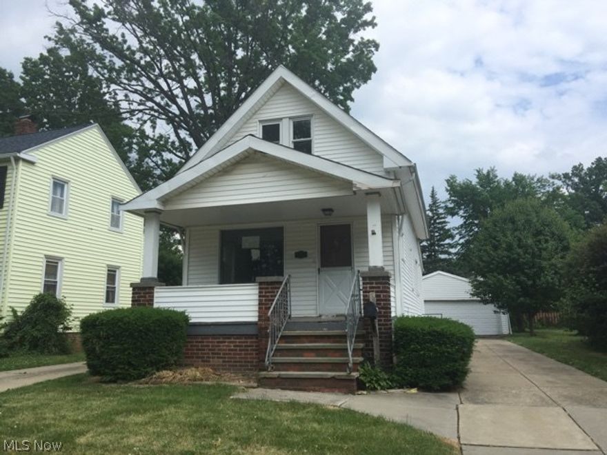 This cute home is a 2/3 bedroom(tandem upstairs), 1 bath with a full basement and 2 car, a perfect starter. Enjoy iced tea this summer on the front porch!