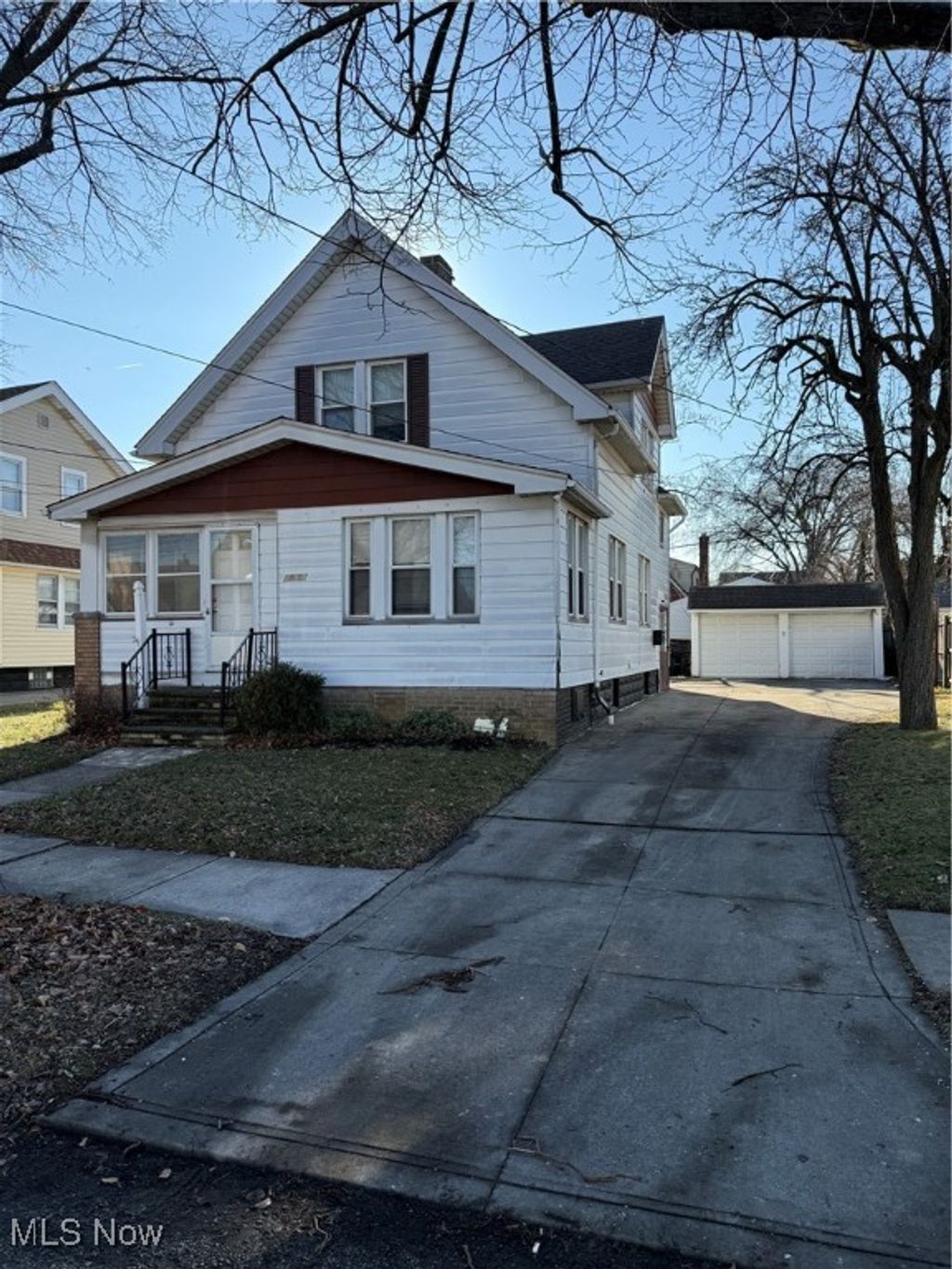 Photo of 18606 Cherokee Avenue, Cleveland, OH 44119 (MLS # 5177937)