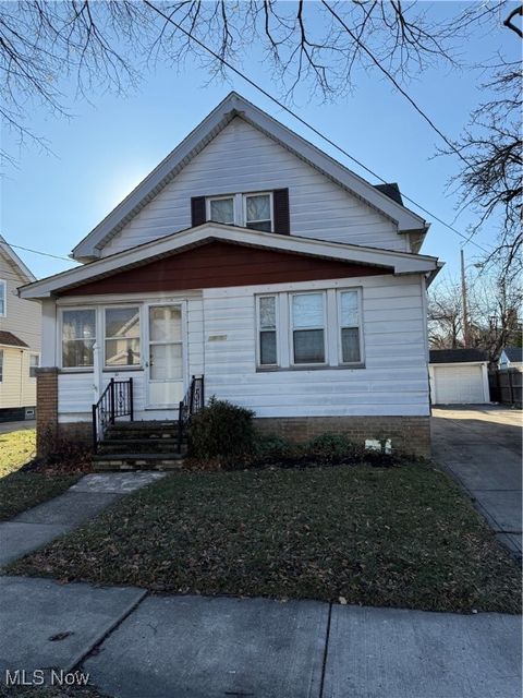 18606 Cherokee Avenue Cleveland OH 44119