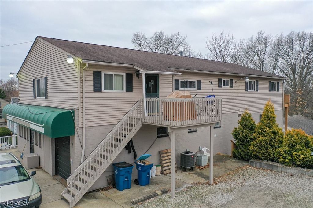 Photo of 3204 S Main Street, Akron, OH 44319 (MLS # 5198467)