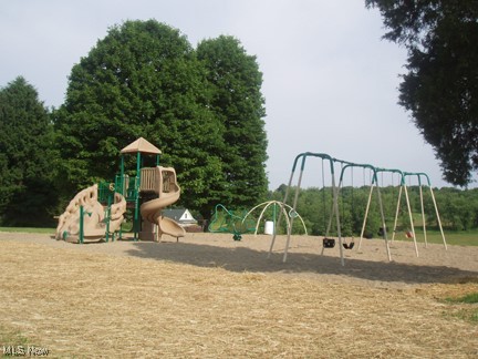 Valleyridge Drive, Howard, Ohio image 13