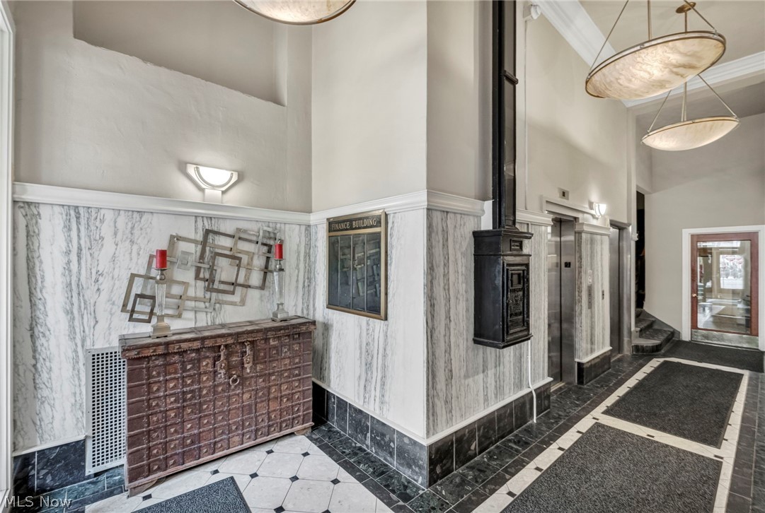 Pointe/Gateway Condo - Residential