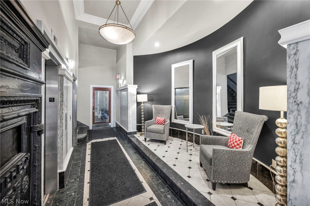 Pointe/Gateway Condo - Residential